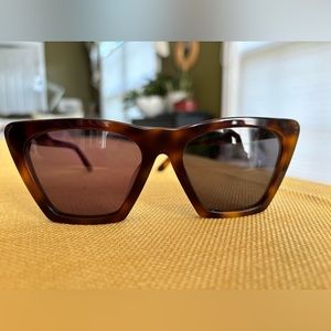 Illesteva Lisbon Sunglasses | Havana Gray